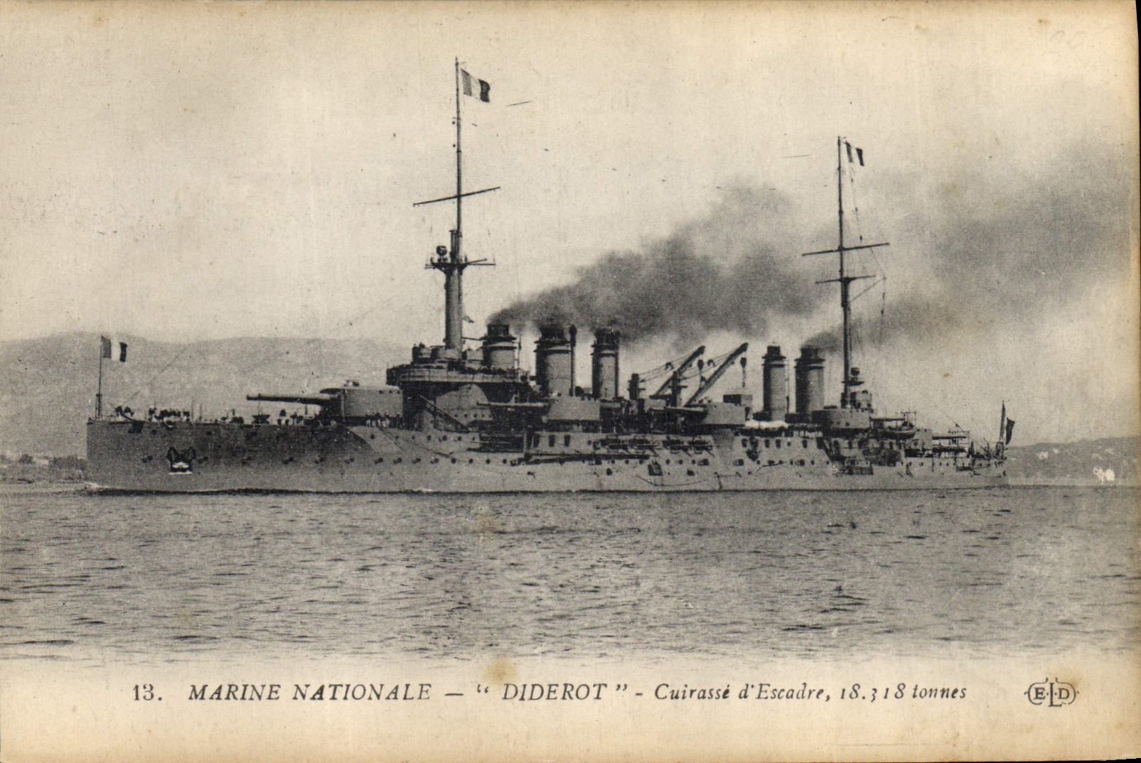 CPA Bateau de guerre Marine Nationale Diderot Cuirasse d'Escadre 