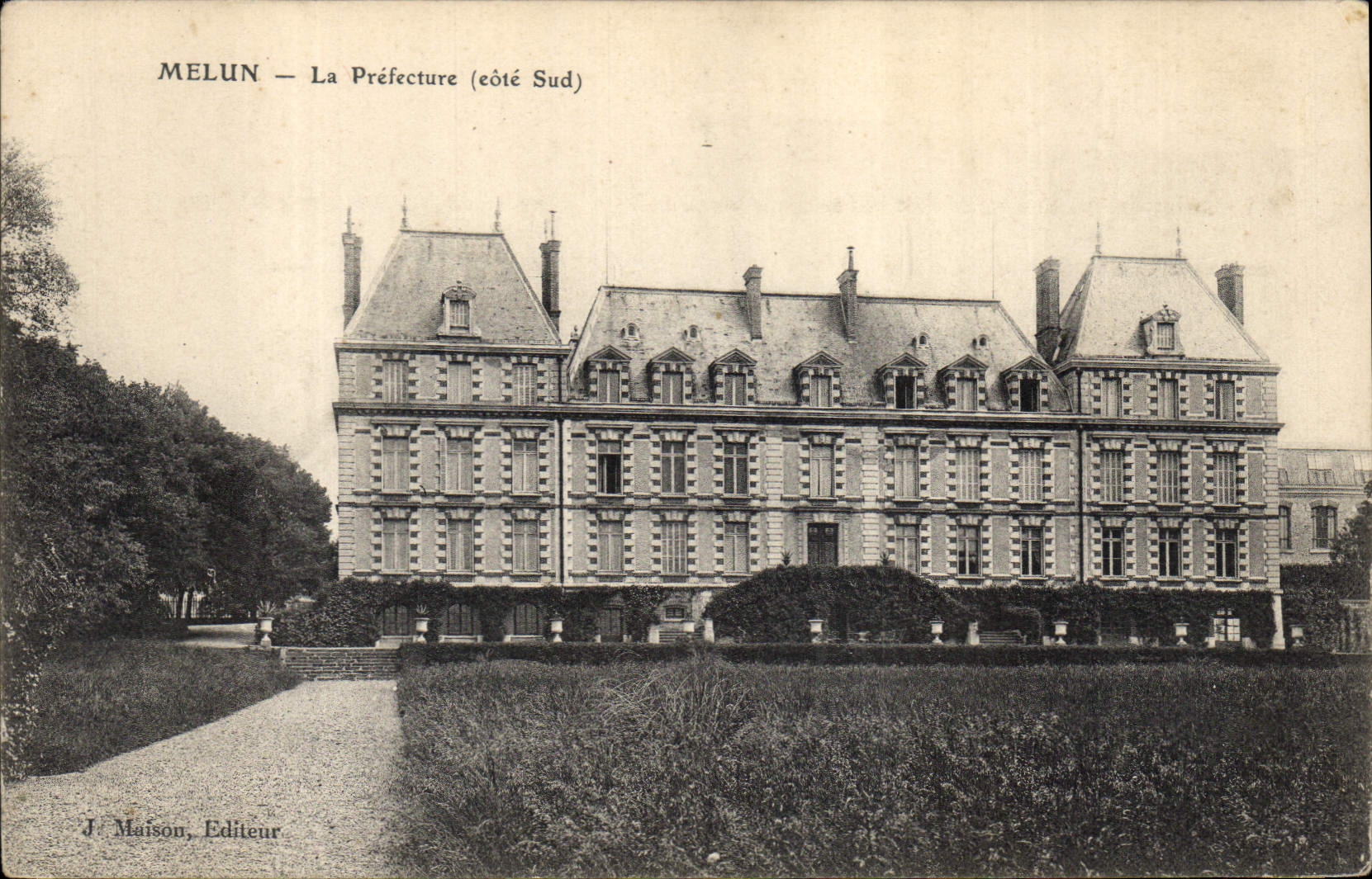 CPA Melun La Prefecture cote Sud 