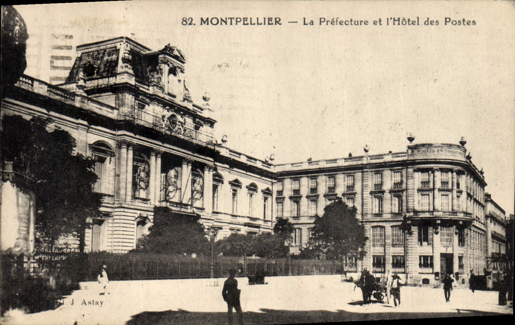 CPA Montpellier La Prefecture et l'hotel des Postes 