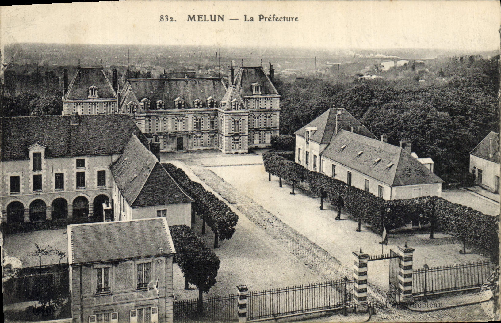 CPA Melun La Prefecture 
