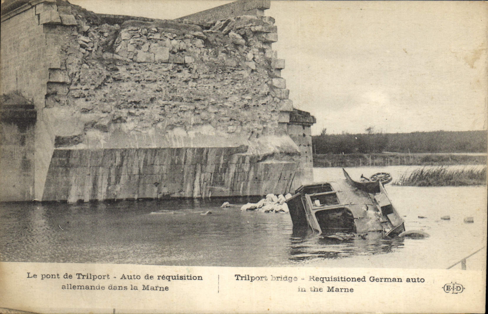 CPA Militaria Pont que l'on a fait sauter a la Ferte sous Jouarre 