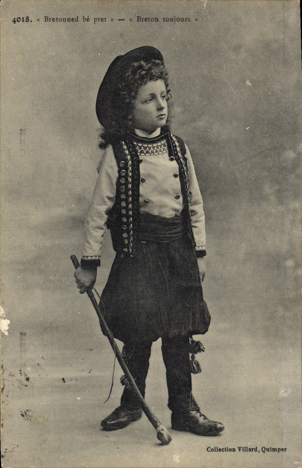 CPA Folklore Bretonned be pret Breton toujours 