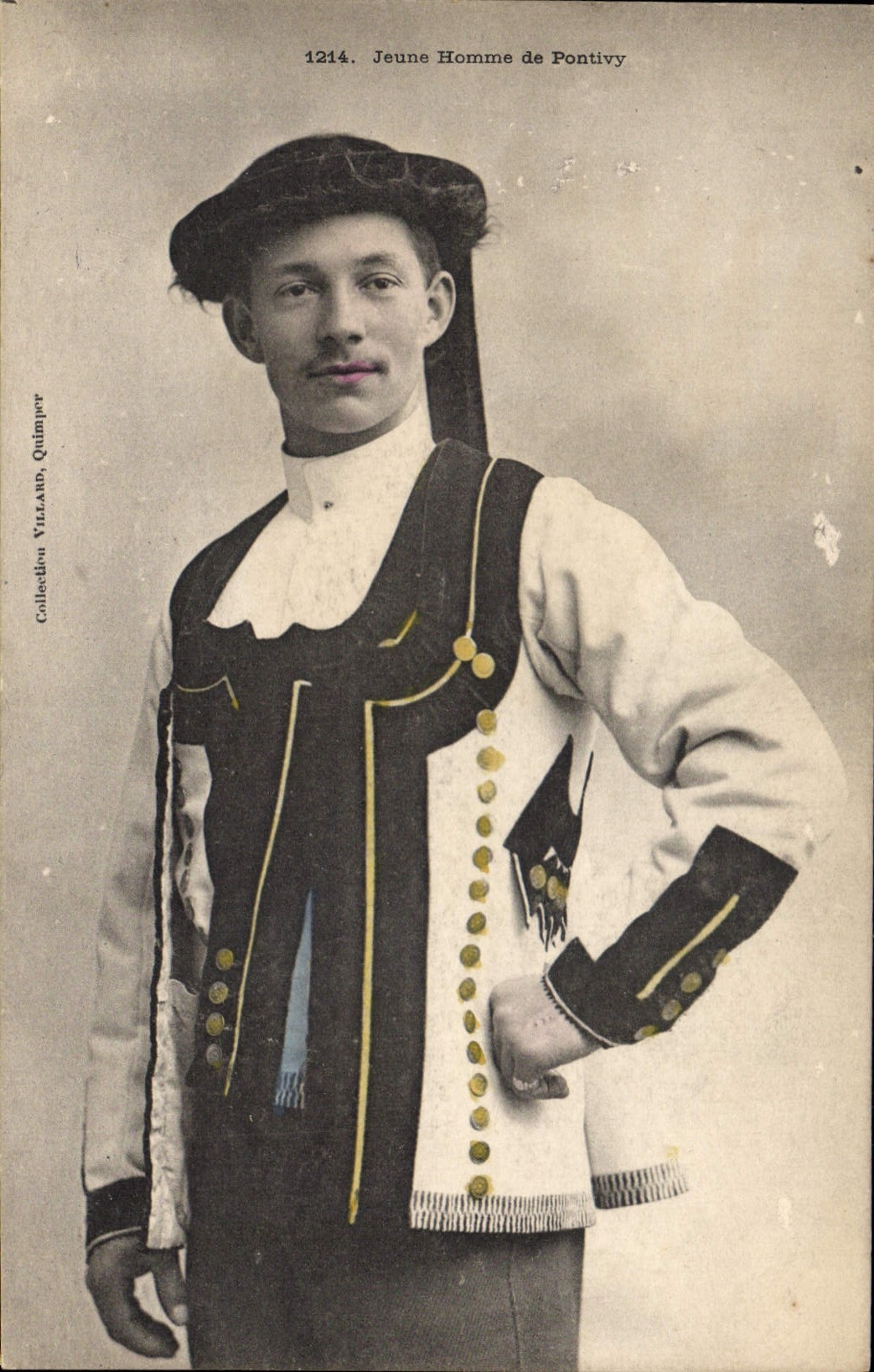 CPA Folklore Jenne homme de Pontivy 