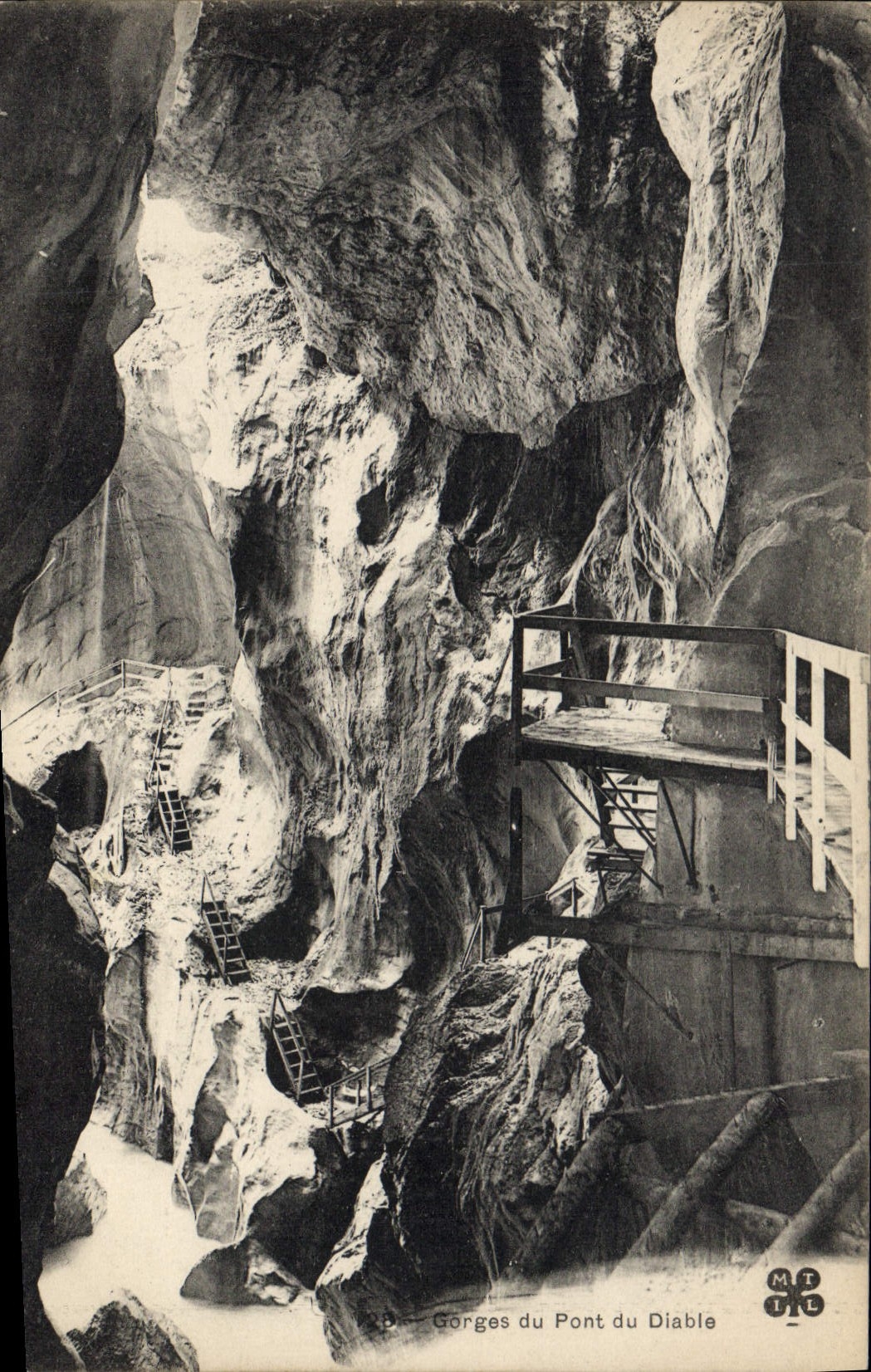 CPA Gorges du Pont du Diable 