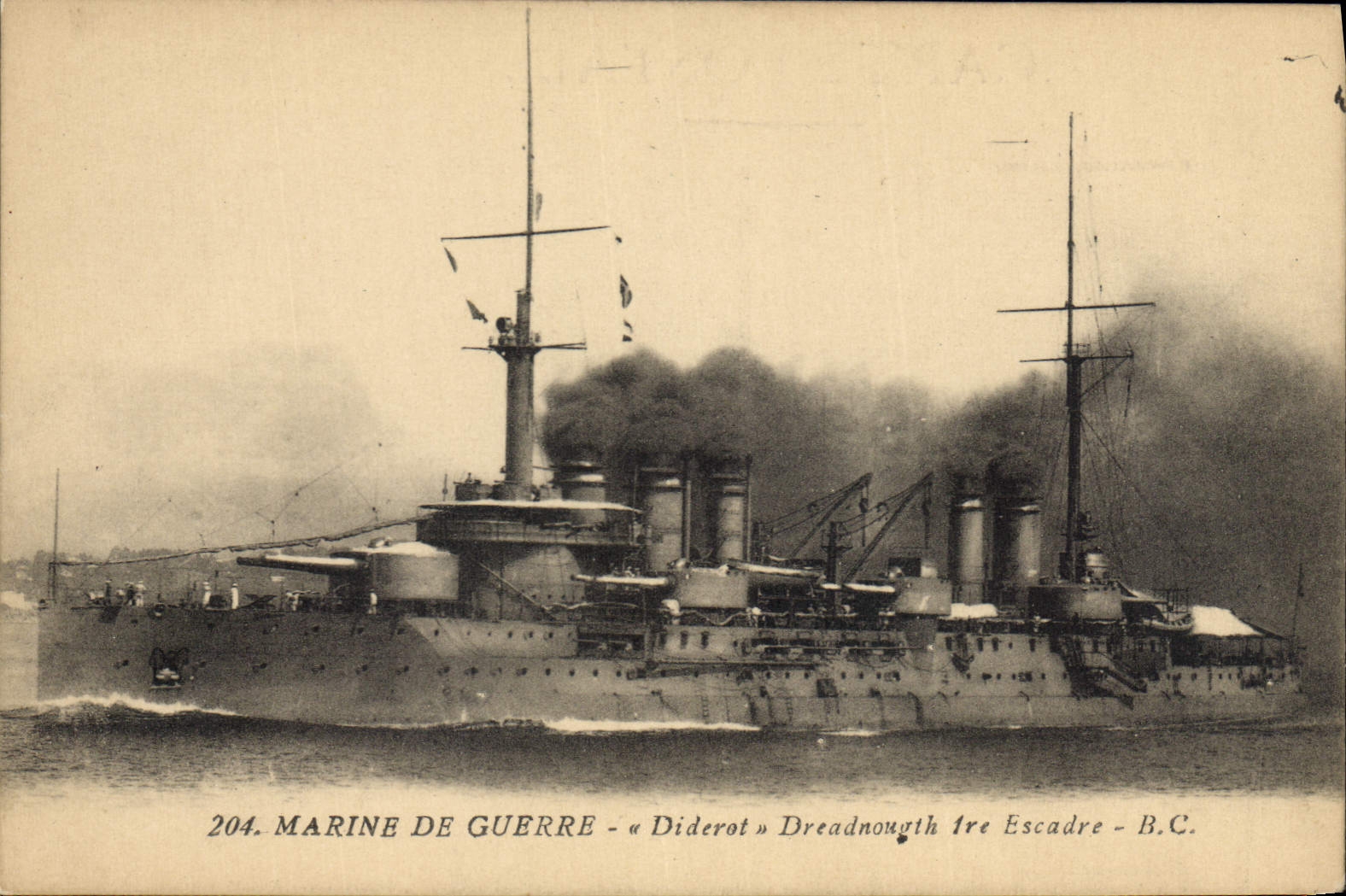 CPA Bateau de guerre Diderot Dreadnought 1ere escadre
