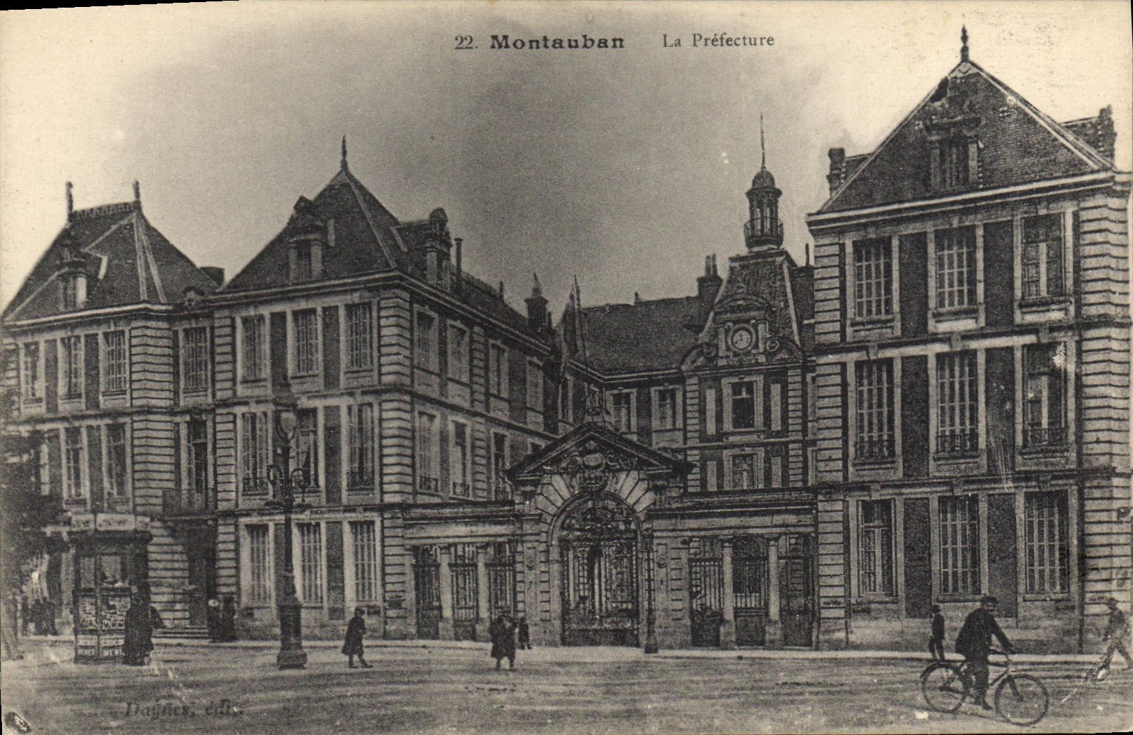 CPA Prefecture Montauban