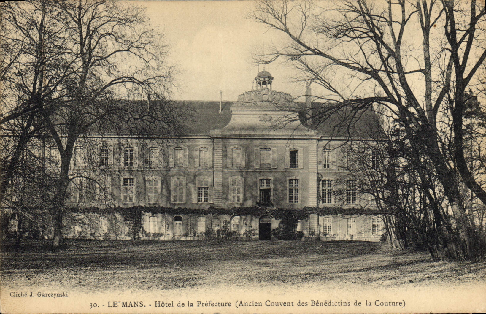 CPA Le Mans Hotel de la Prefecture Ancien couvent des Benedictins de la Couture