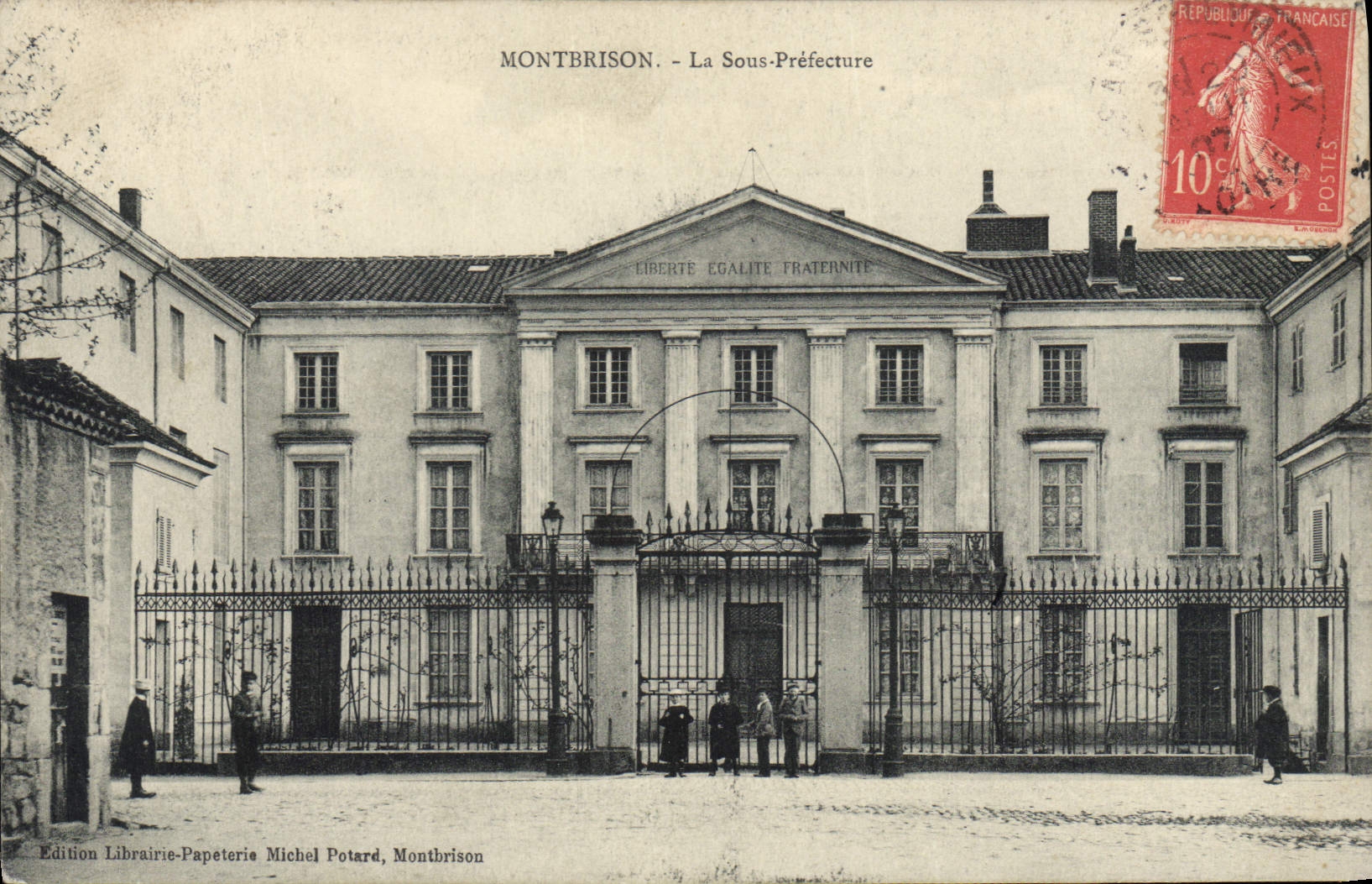 CPA Montbrison Sous Prefecture 