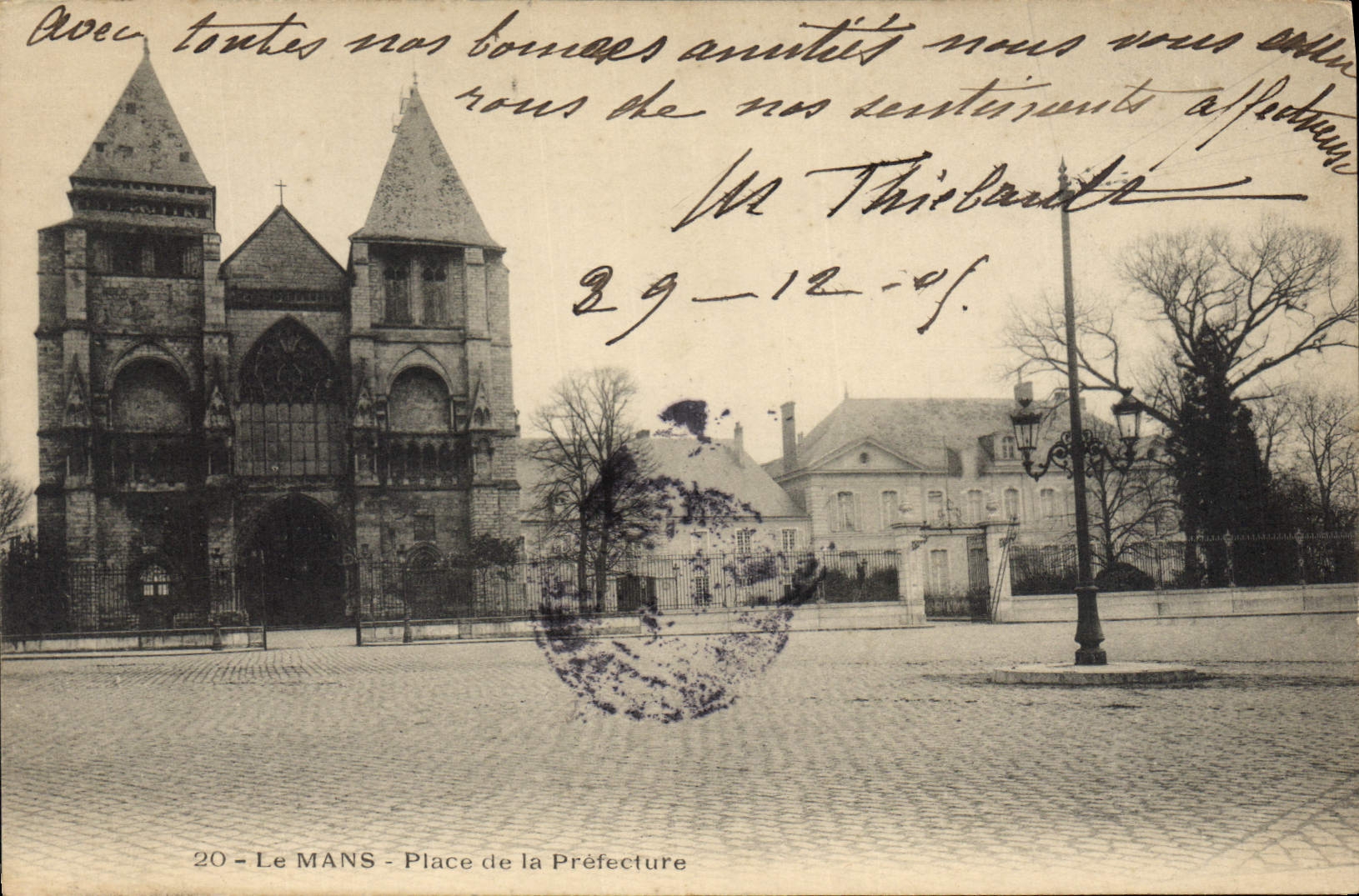 CPA Le Mans Place de la Prefecture 