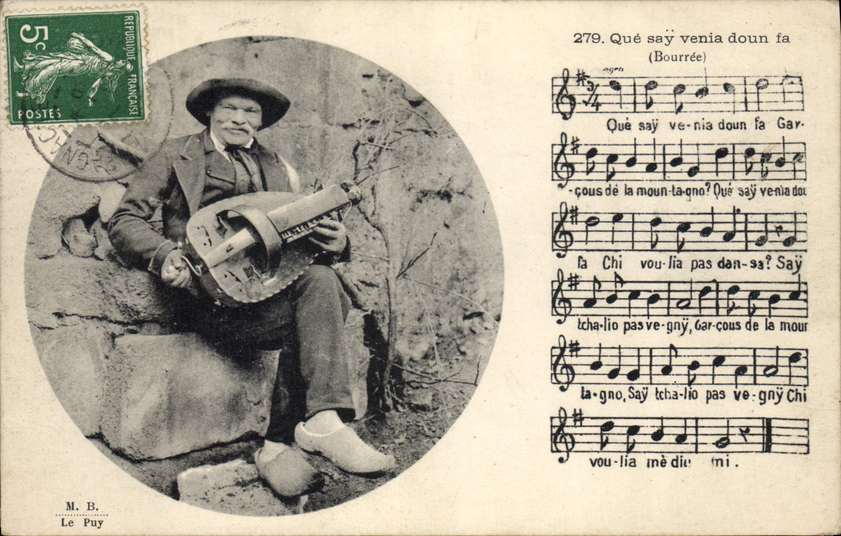 CPA Folklore Auvergne Bourree