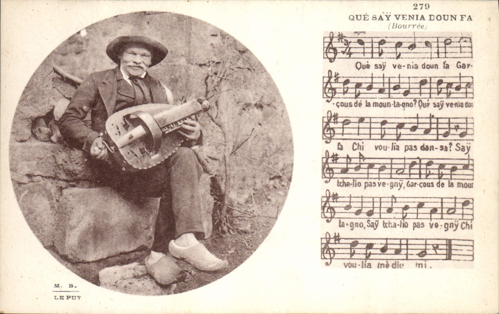 CPA Folklore Le Puy Bourree