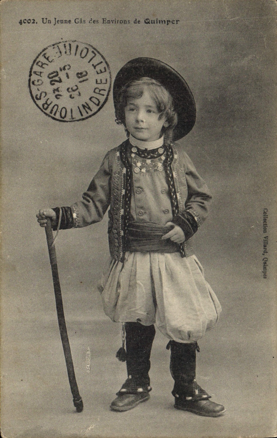 CPA Folklore Un jeune Gas des environs de Quimper