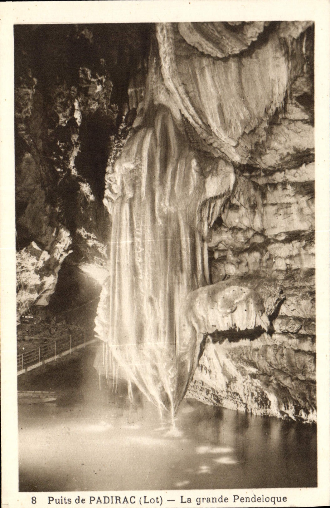 CPA Grotte Grottes Puits de Padirac La grande Pendeloque