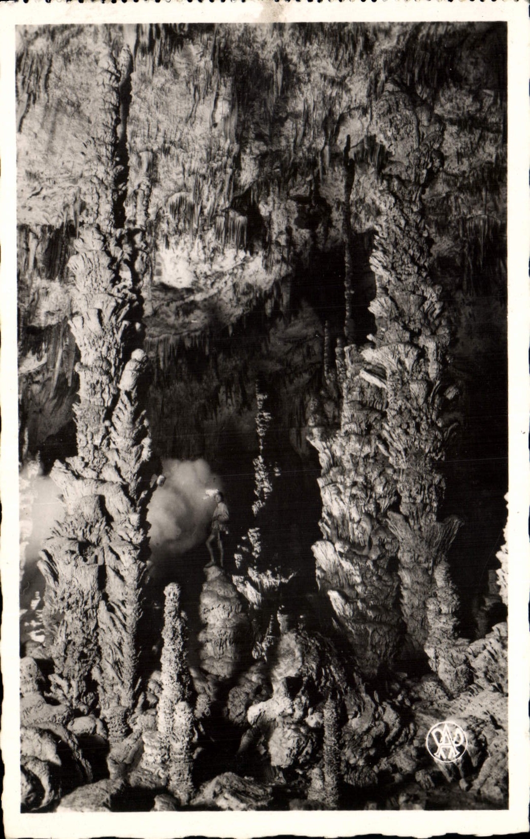 CPA Grotte Grottes Aven d'Orgnac Salle Haute Stalagmites geantes