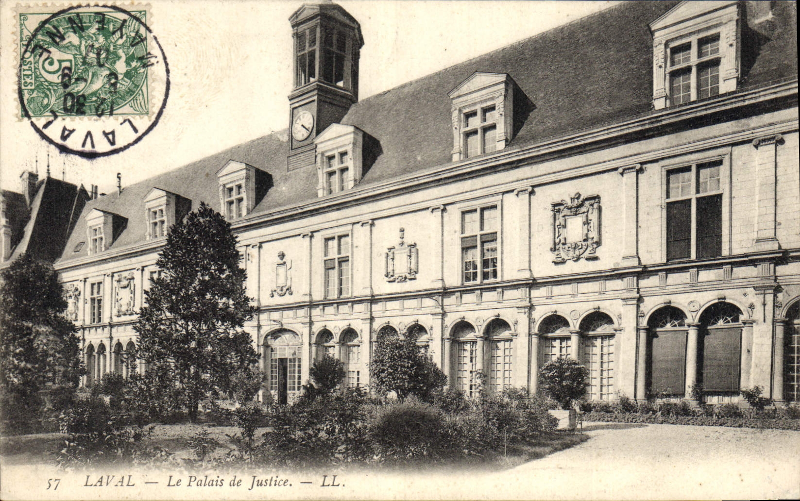 CPA Palais de justice Laval