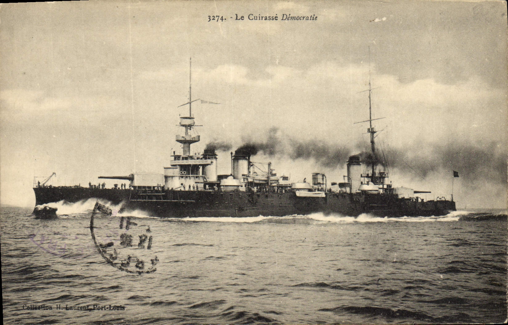 CPA Bateau de guerre Le Cuirasse Democratie