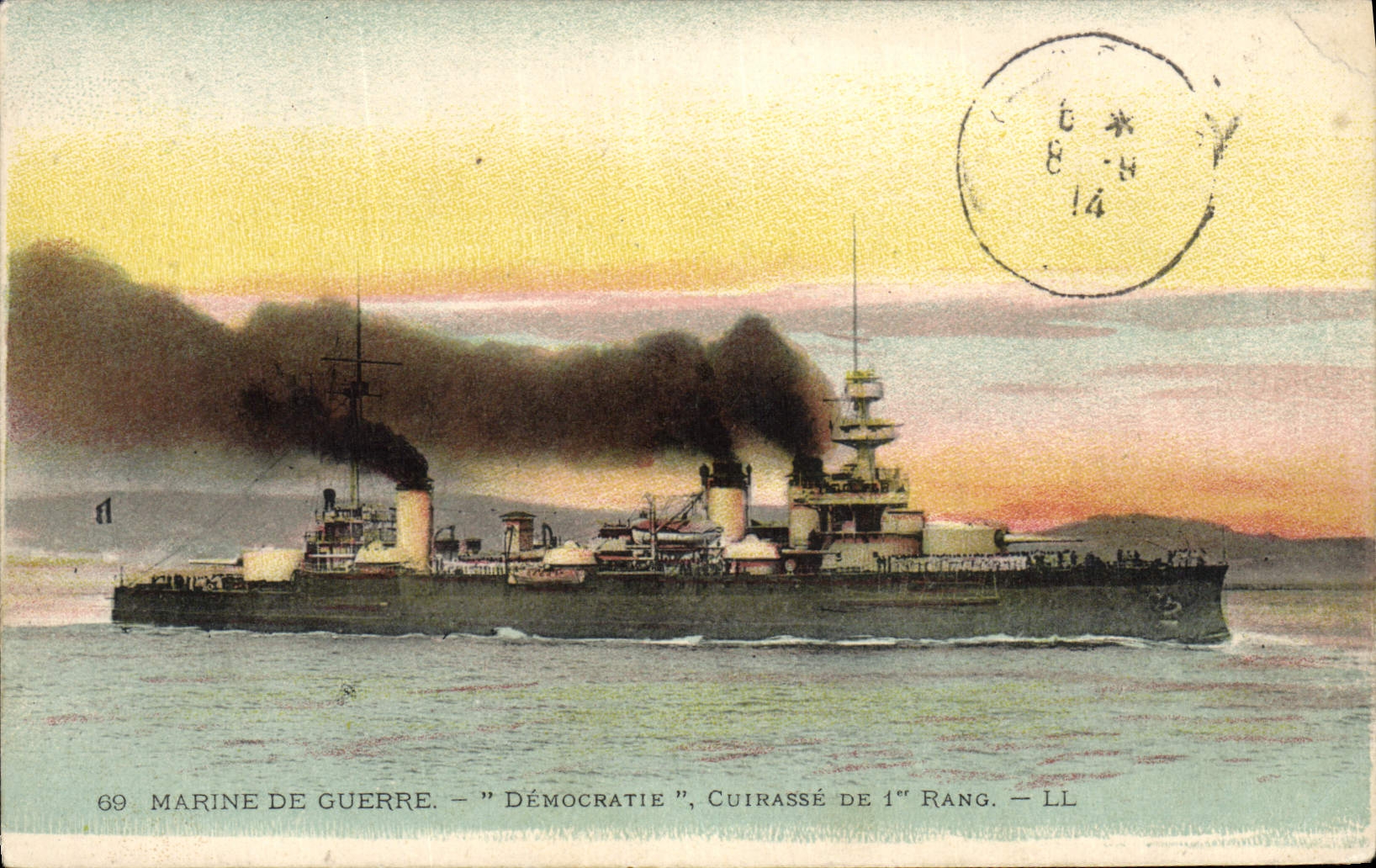 CPA Bateau de guerre Democratie Cuirasse de 1er rang