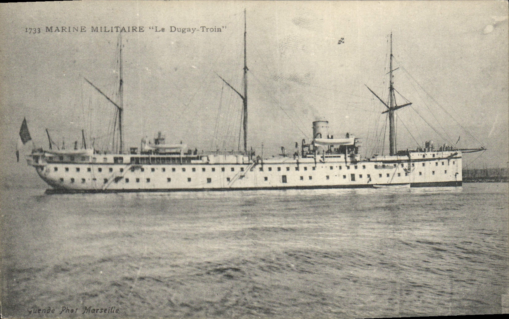 CPA Bateau de guerre Le Duguay Trouin