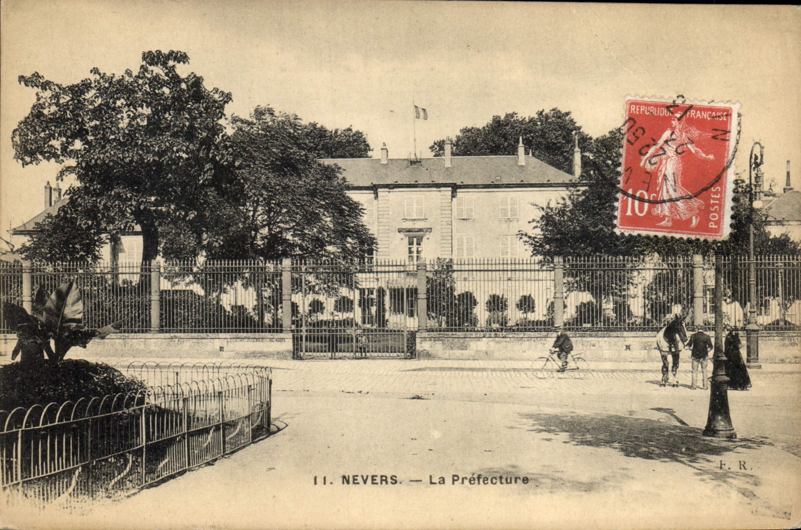 CPA Prefecture Nevers