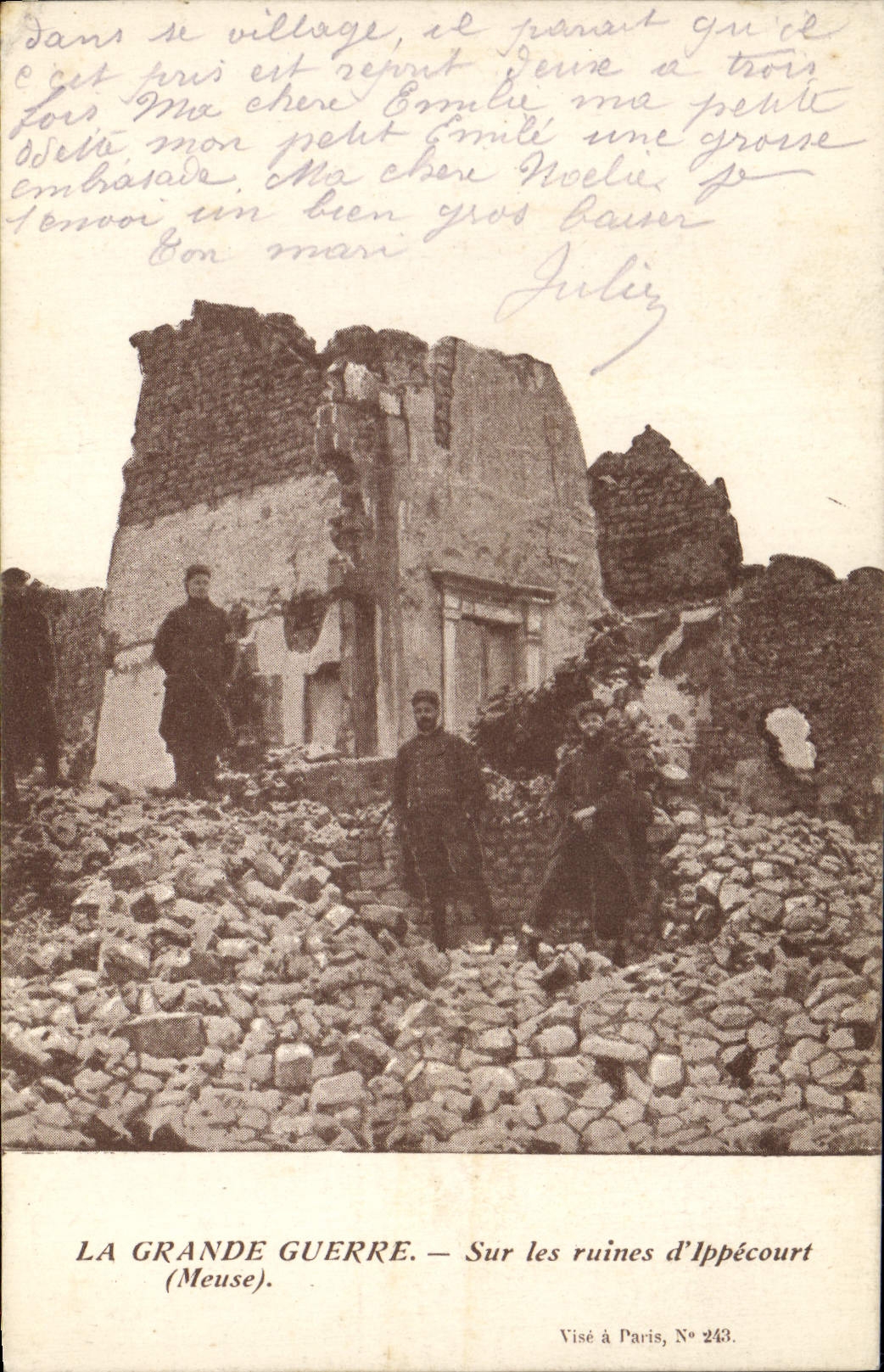 CPA Militaria Sur les ruines d'Ippecourt