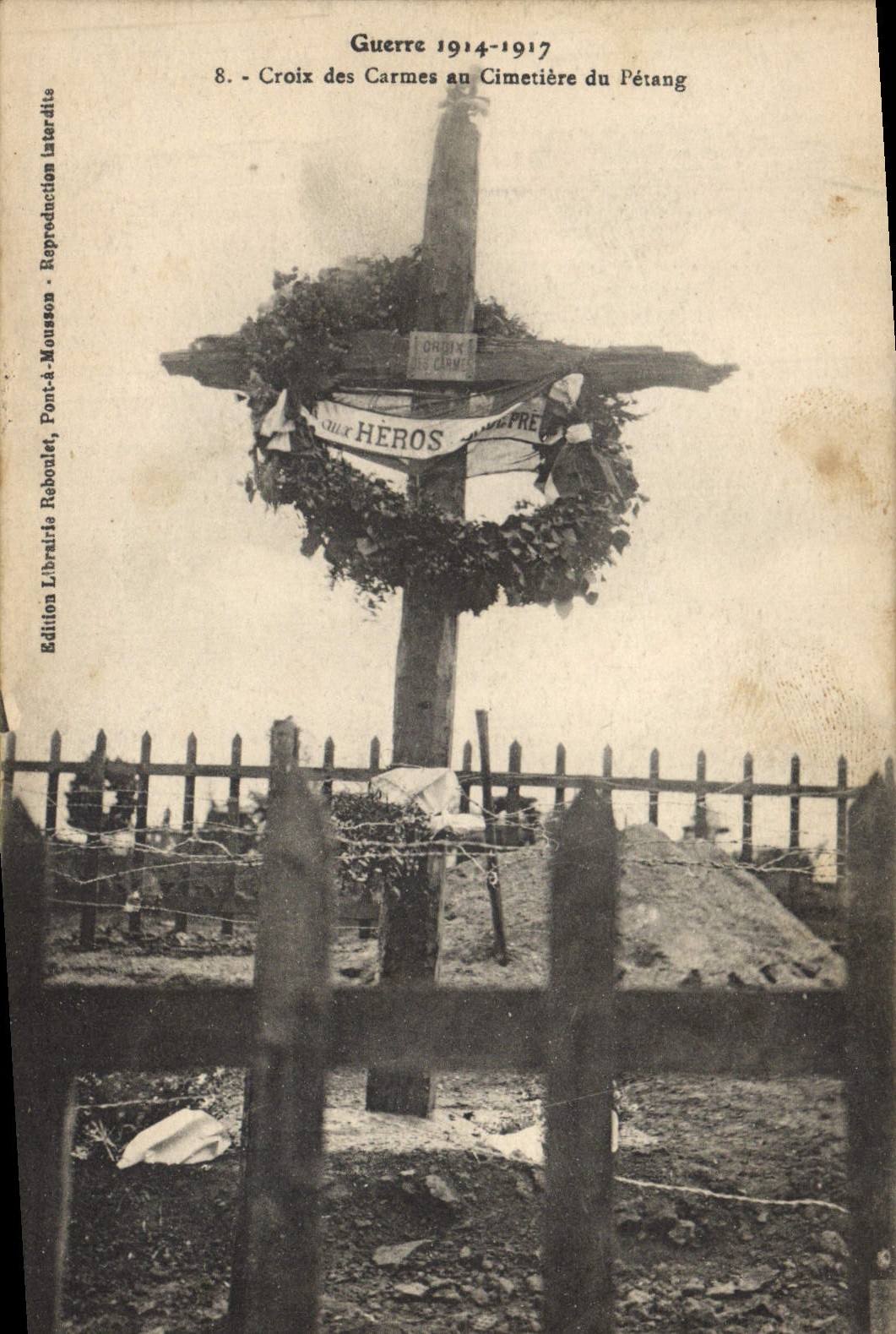 CPA Militaria Croix des Carmes au cimetiere de Petang