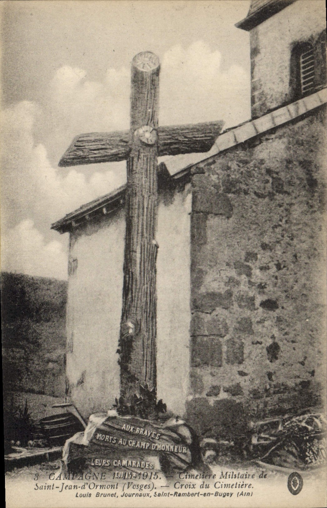 CPA Militaria Cimetiere militaire de Saint Jean d'Ormont Croix du cimetiere