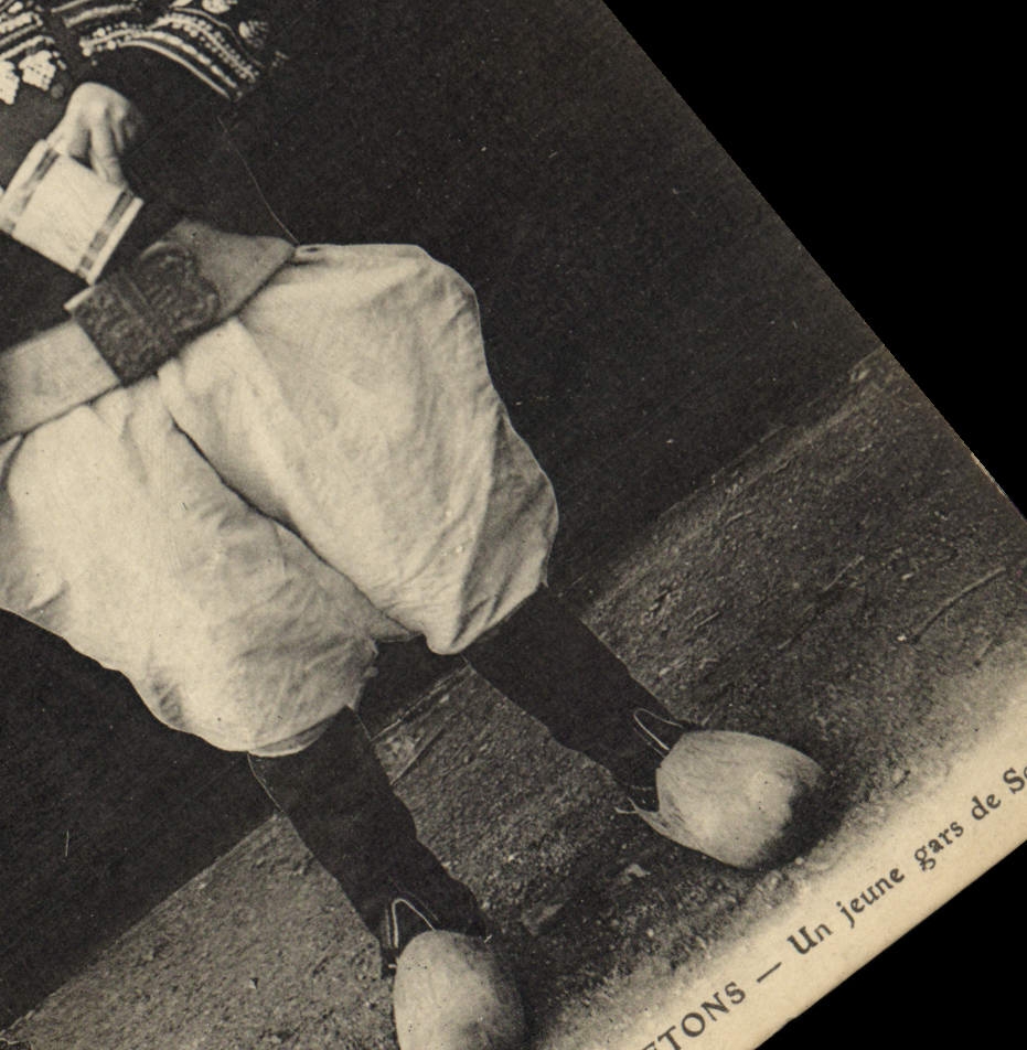 CPA Folklore Un jeune gars de Scaer