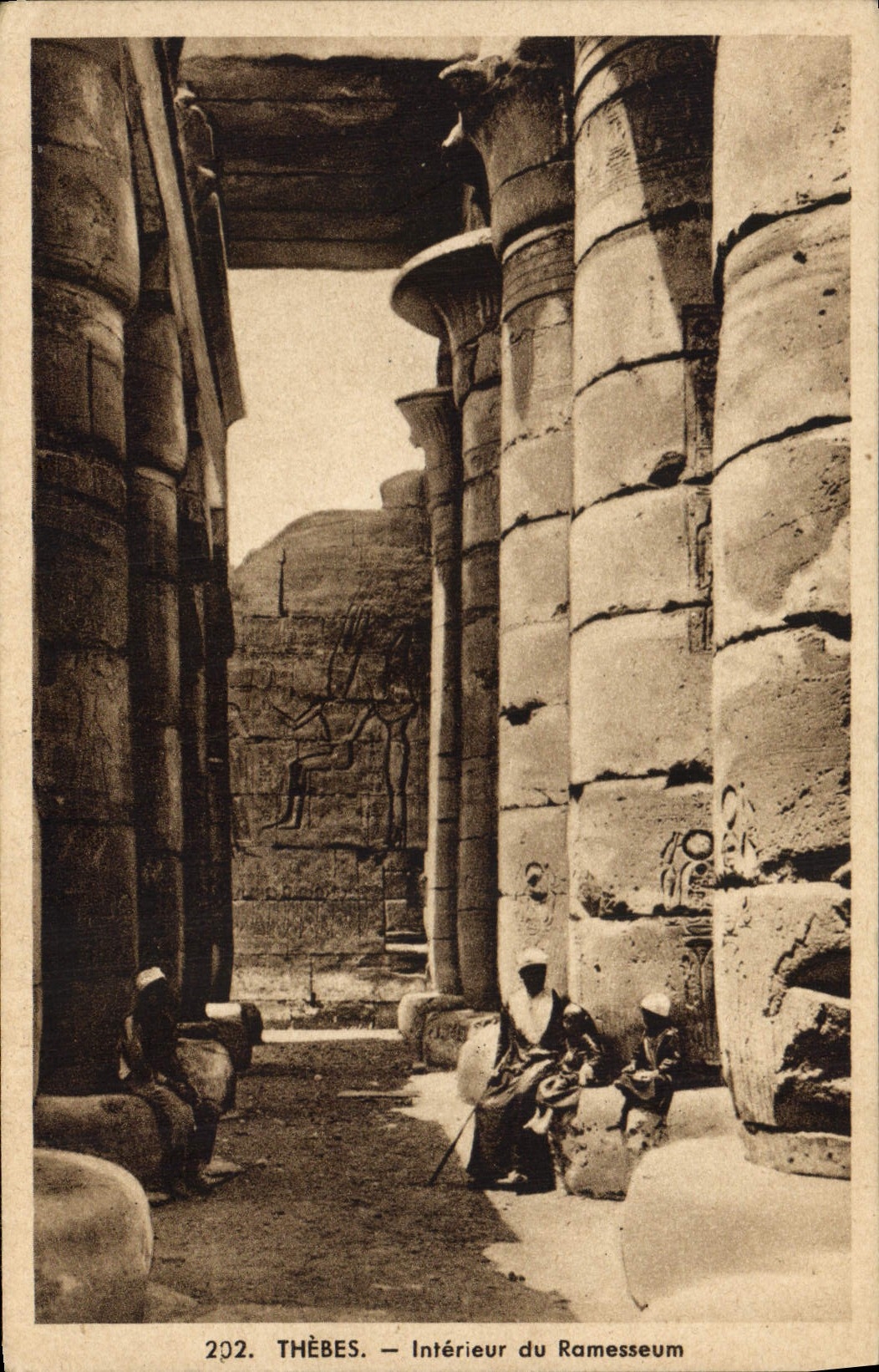 CPA Egypt Egypte Thebes Interieur du Ramesseum