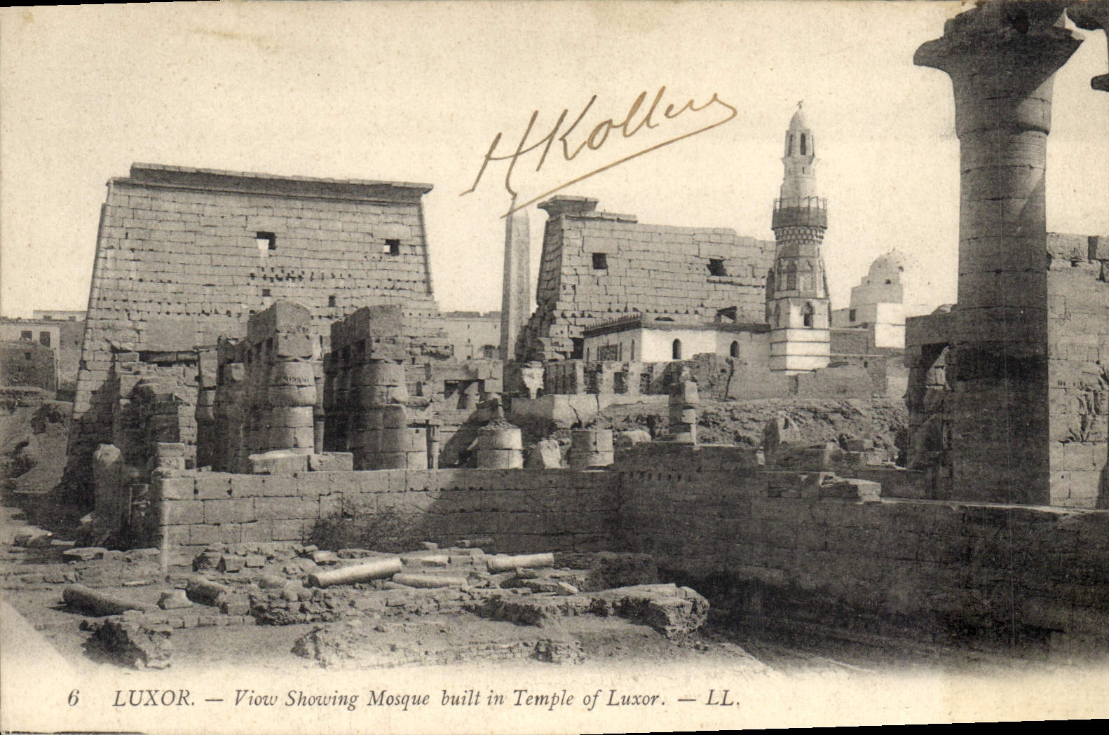 CPA Egypt Egypte Luxor View showing Mosque built in temple of Luxor