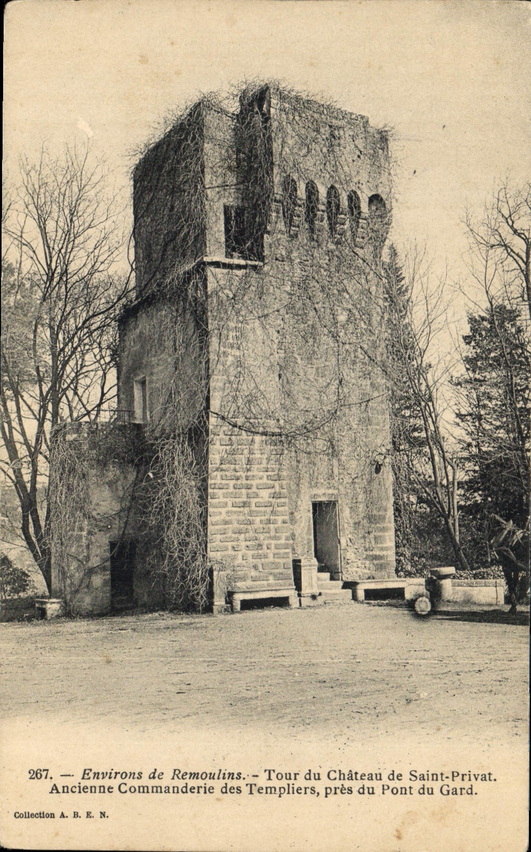 CPA Environs de Remoulins Tour du Chateau de Saint Privat Ancienne commanderie des Templiers pres du