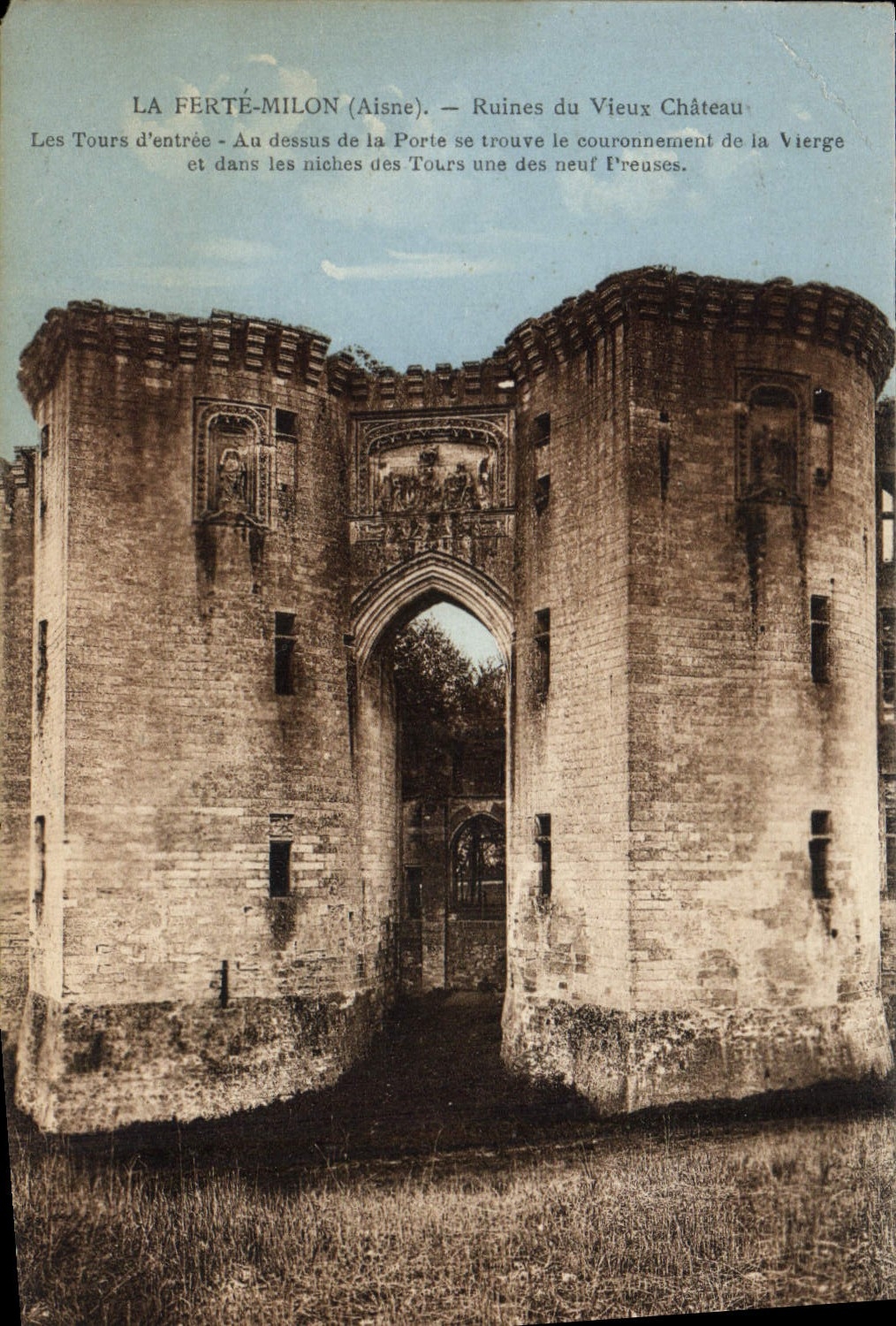 CPA La Ferte Millon Ruines du vieux Chateau