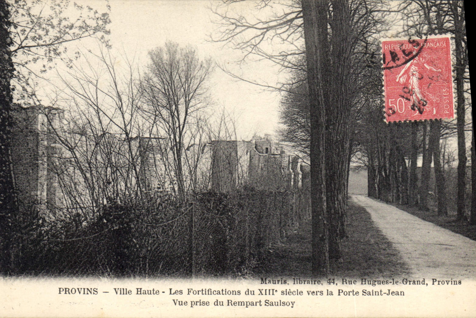 CPA Chateau Provins Ville haute Les fortifications Porte Saint Jean Vue prise du rempart Saulsoy