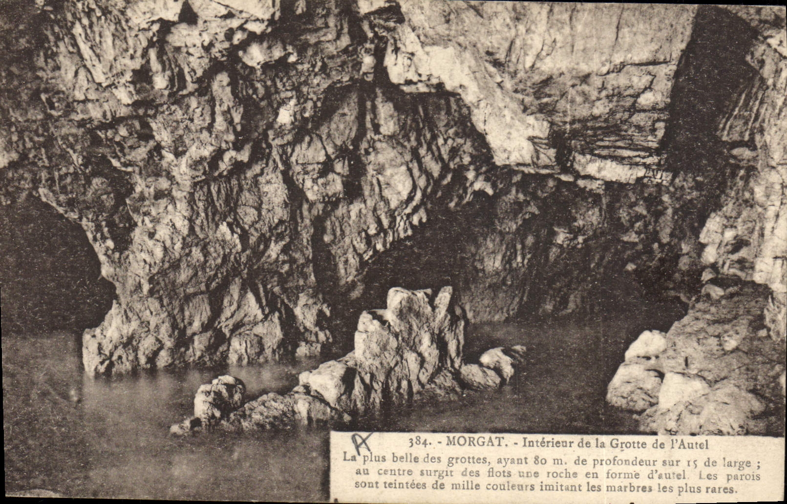 CPA Morgat Interieur de la Grotte de l'autel Grottes 