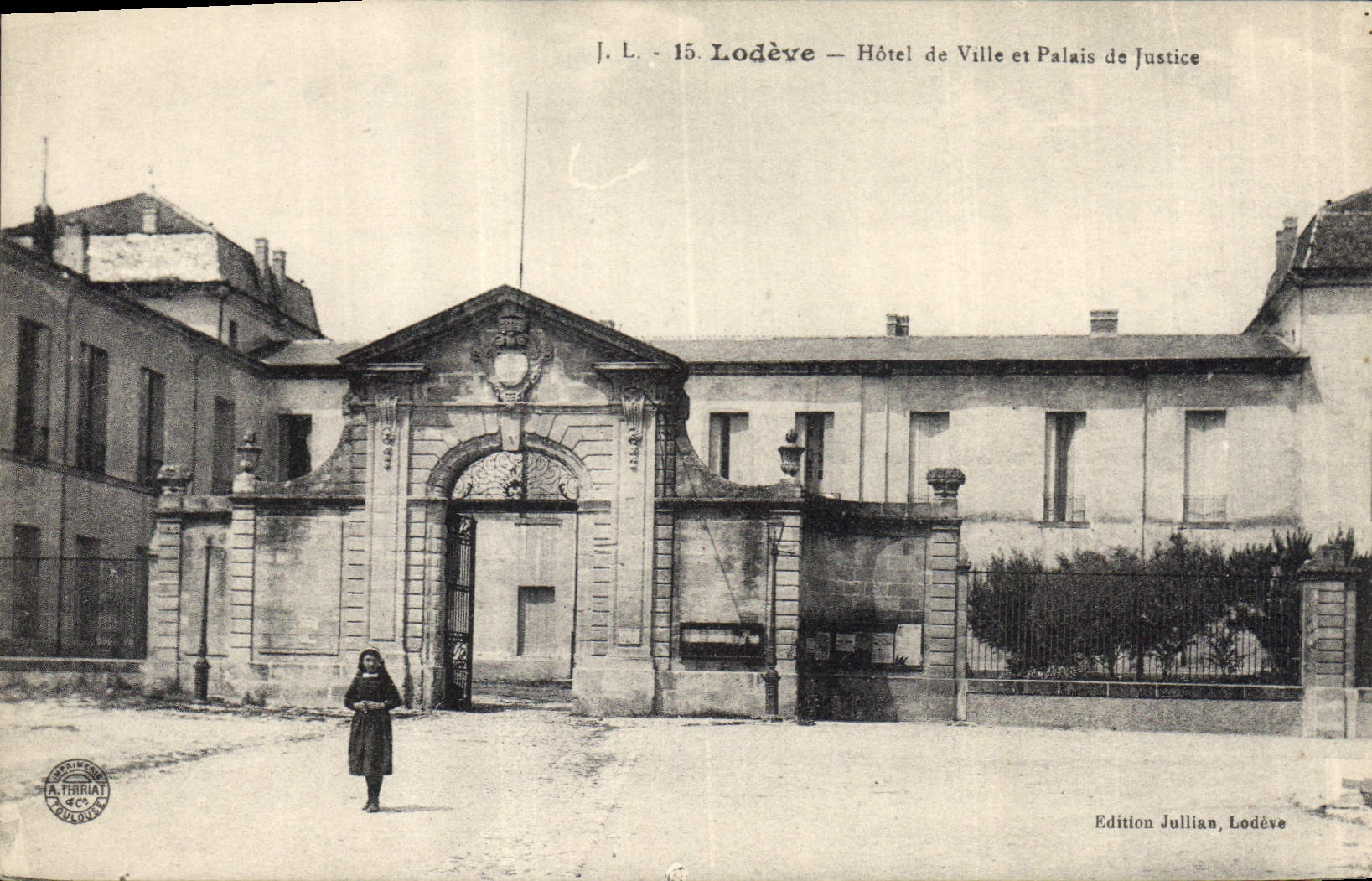 CPA Lodeve Hotel de ville et Palais de justice 