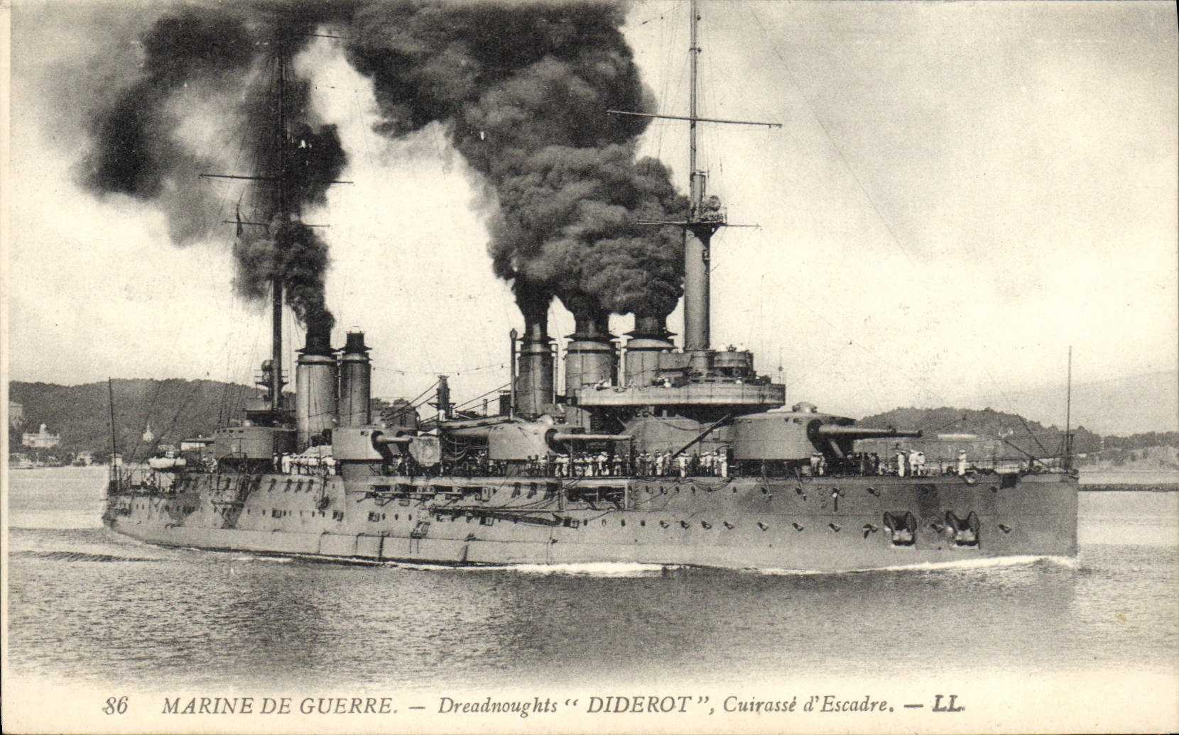 CPA Bateau de Guerre Dreadnughts Diderot Cuirasse d'escadre