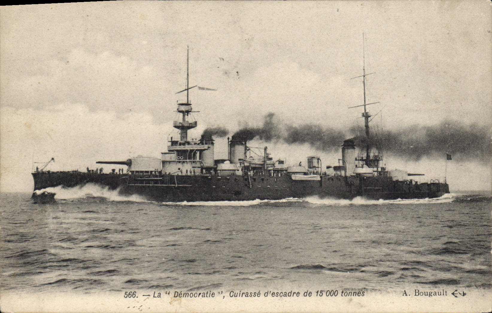CPA Bateau de Guerre La Democratie Cuirasse d'escadre