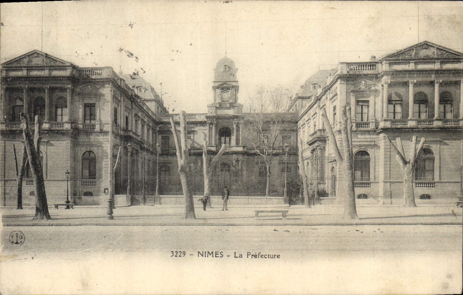 CPA Prefecture Nimes