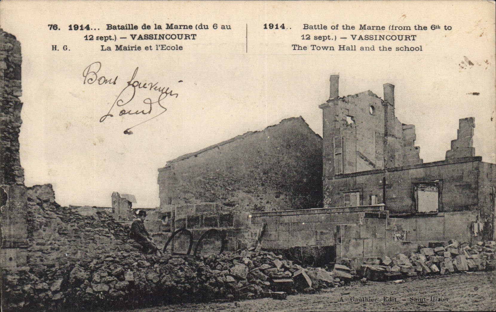 CPA Militaria Bataille de la Marne Vassincourt La mairie et l'ecole