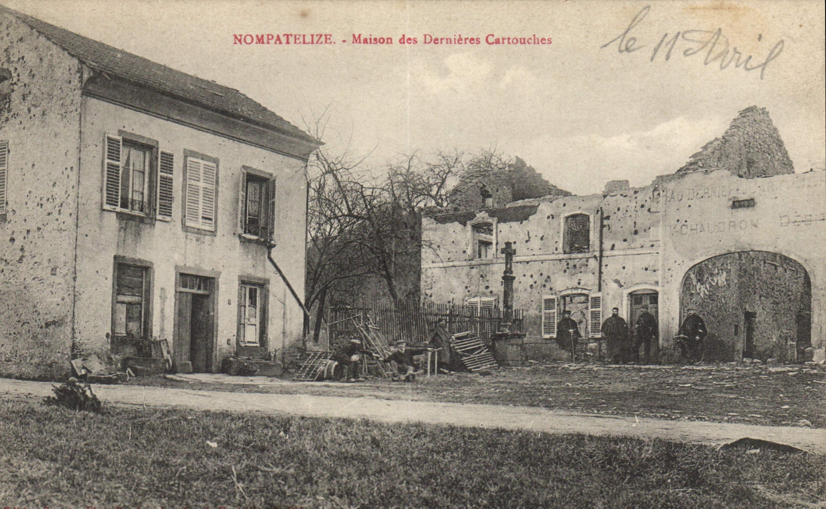 CPA Militaria Nompatelize Maison et dernieres cartouches