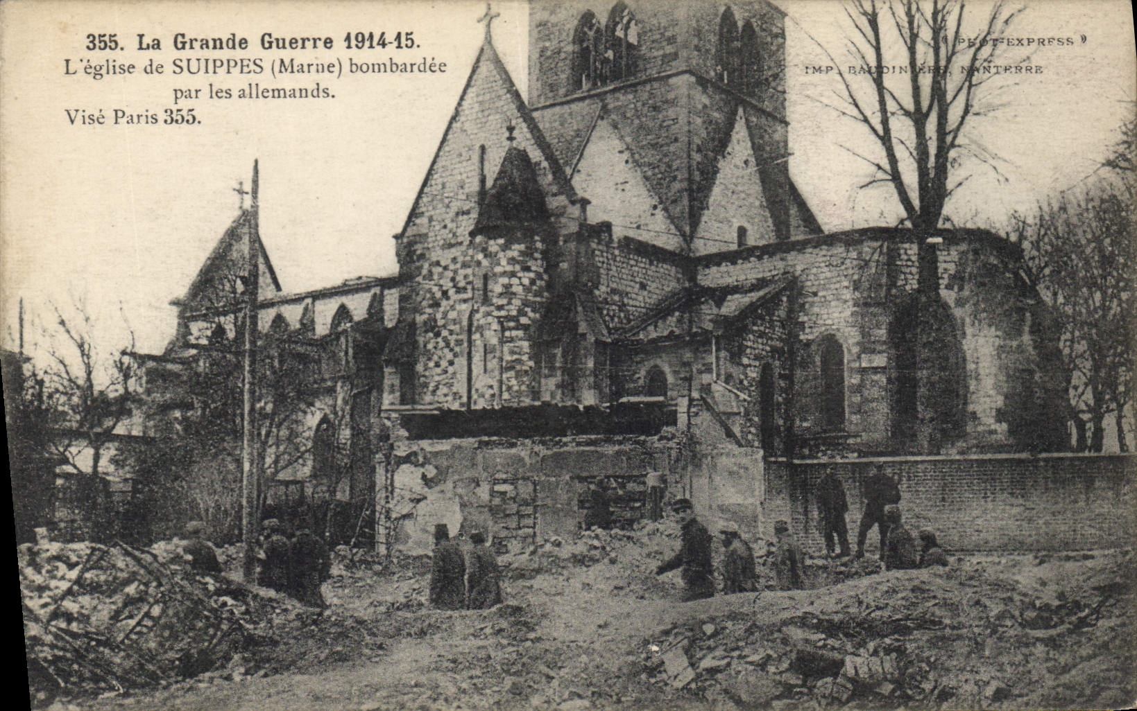 CPA Militaria L'eglise de Suippes bombardee par les Allemands
