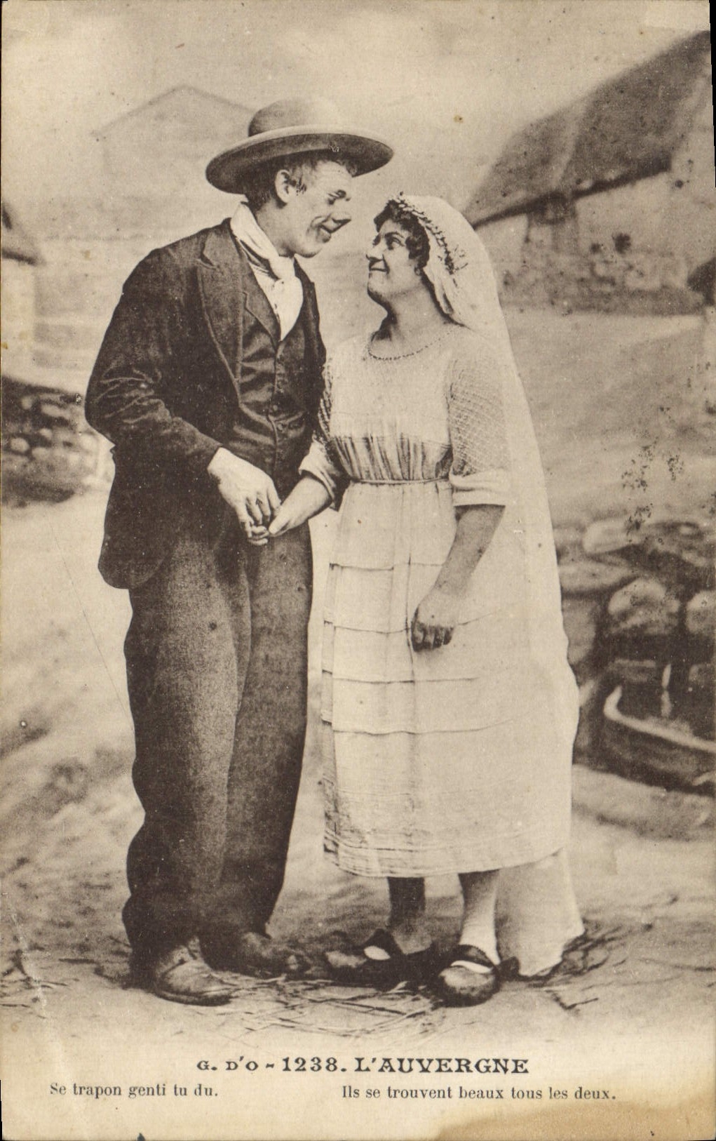 CPA Folklore Auvergne