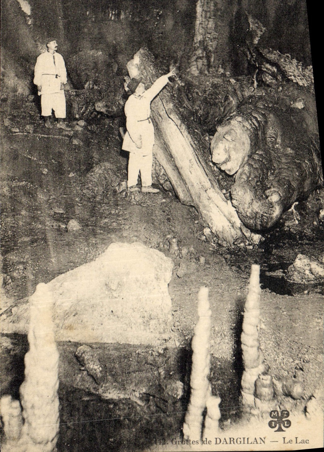 CPA Grotte Grottes de Dargilan Le lac