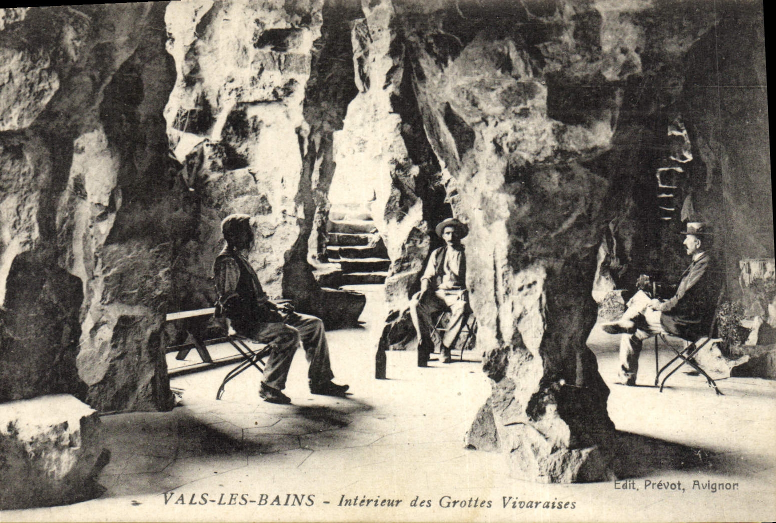 CPA Grotte Vals les Bains Interieur des Grottes Vivaraises