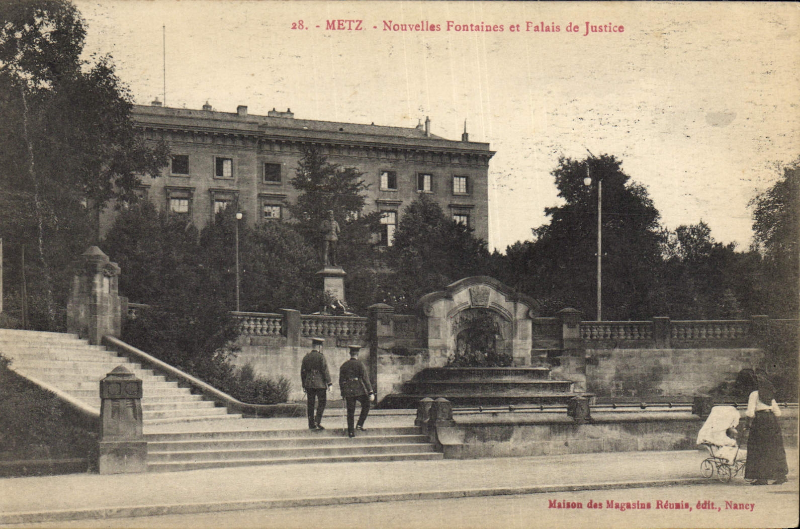 CPA Metz Nouvelles fontaines et Palais de Justice 