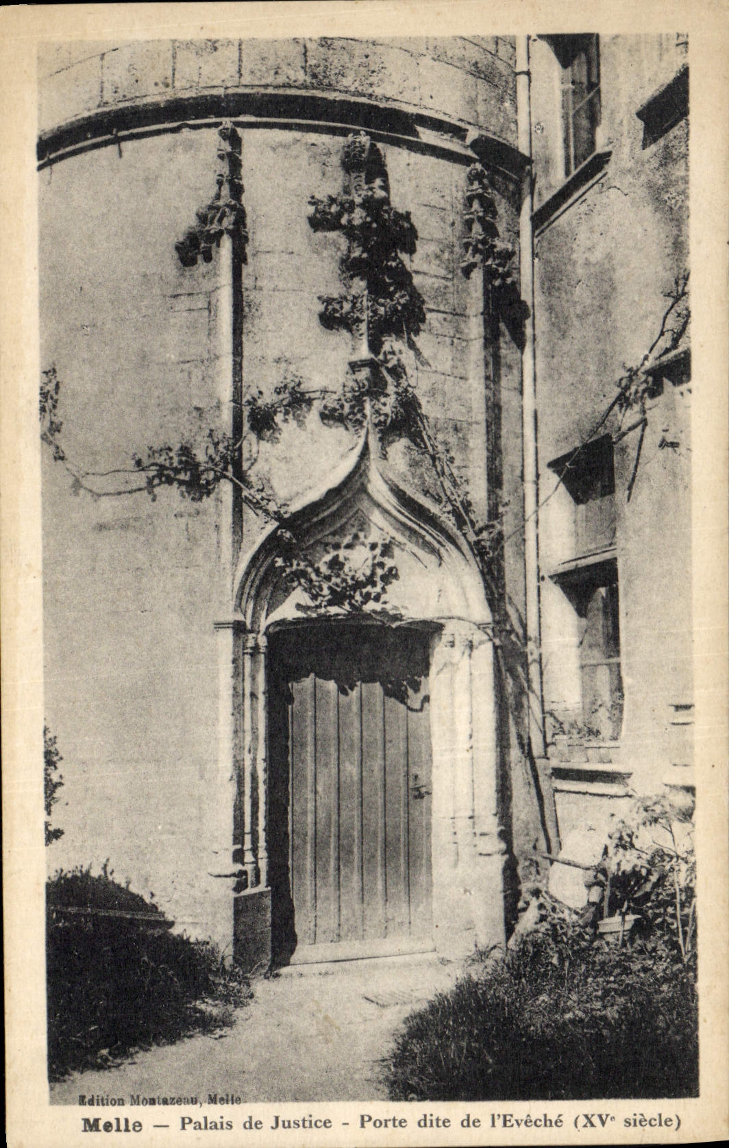 CPA Palais de Justice Melle Porte dite de l'Eveche