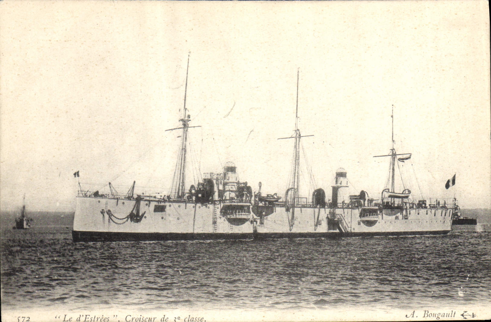 CPA Bateau de Guerre Le d'Estrees Croiseur de 3eme classe