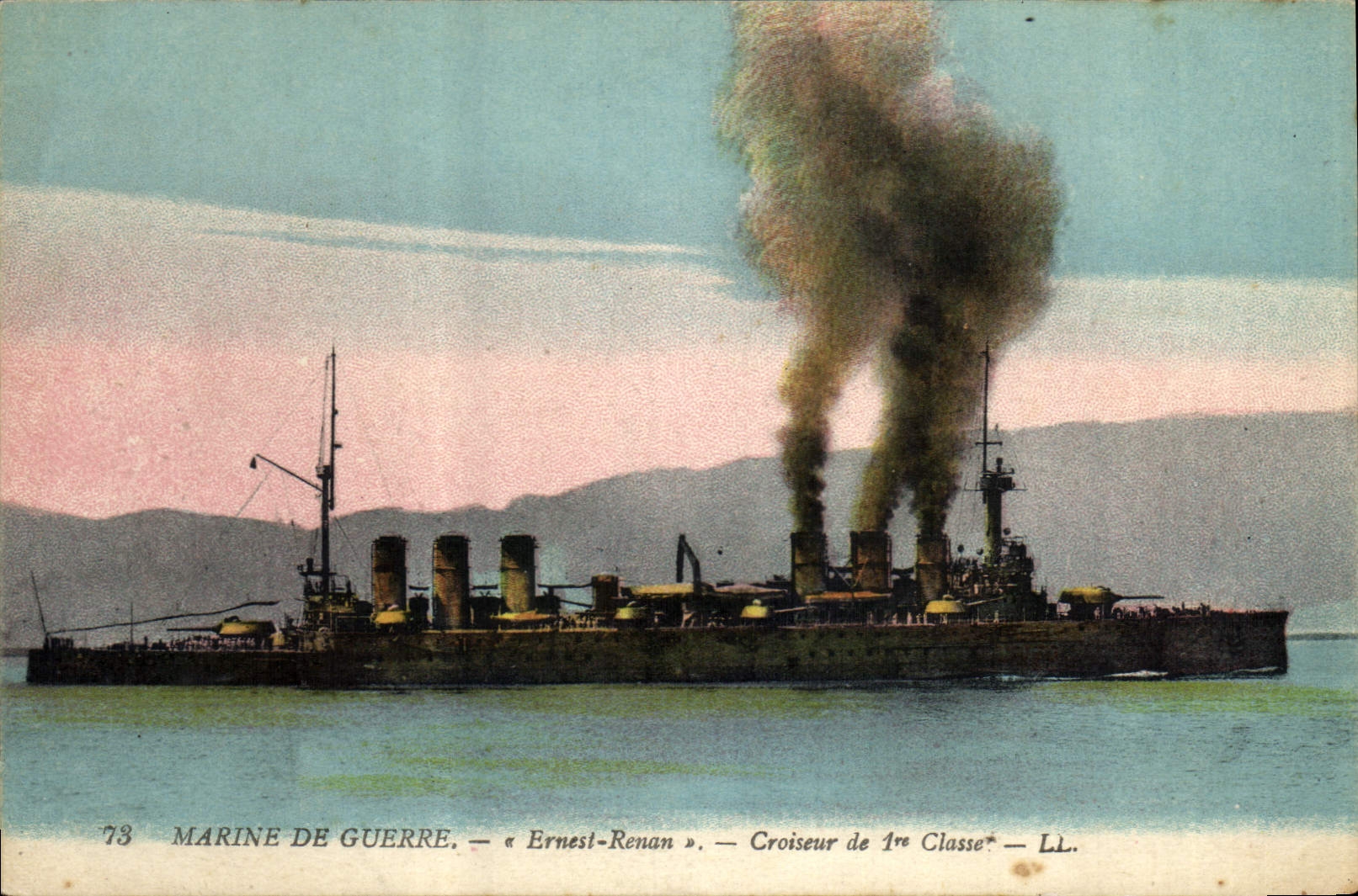 CPA Bateau de Guerre Ernest Renan Croiseur de 1ere classe