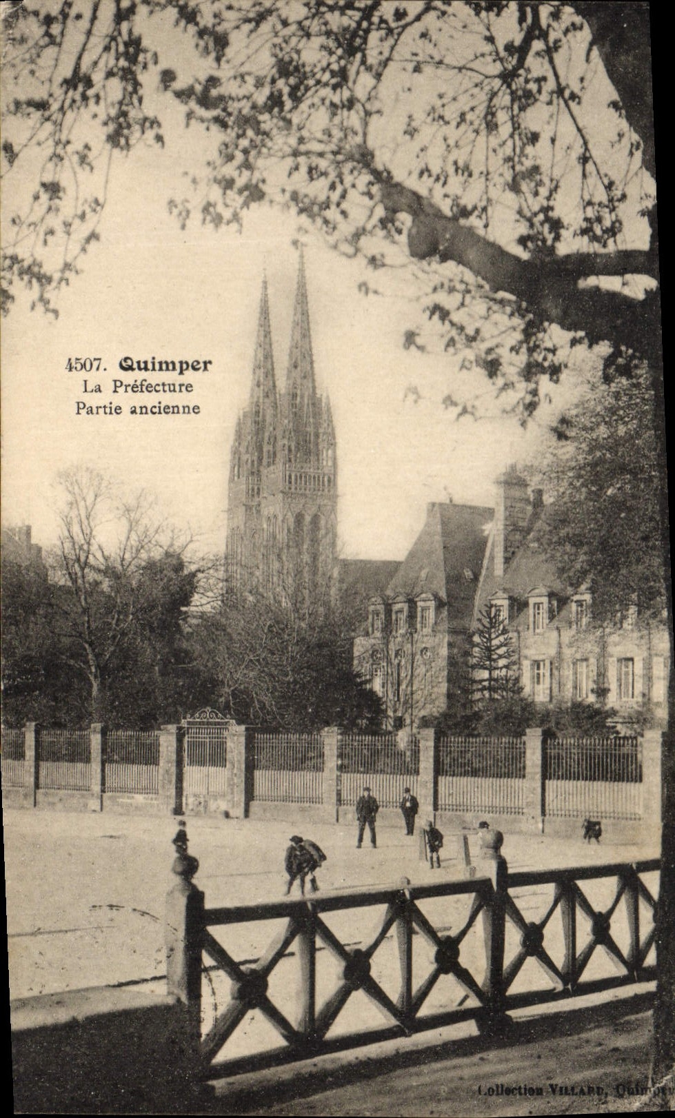 CPA Prefecture Partie Ancienne Quimper