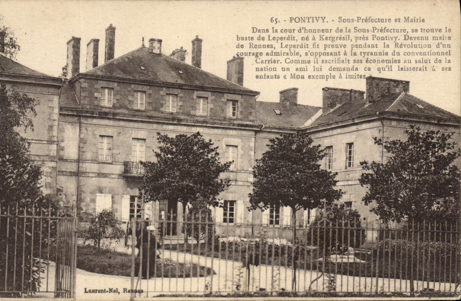 CPA Pontivy Sous Prefecture et mairie