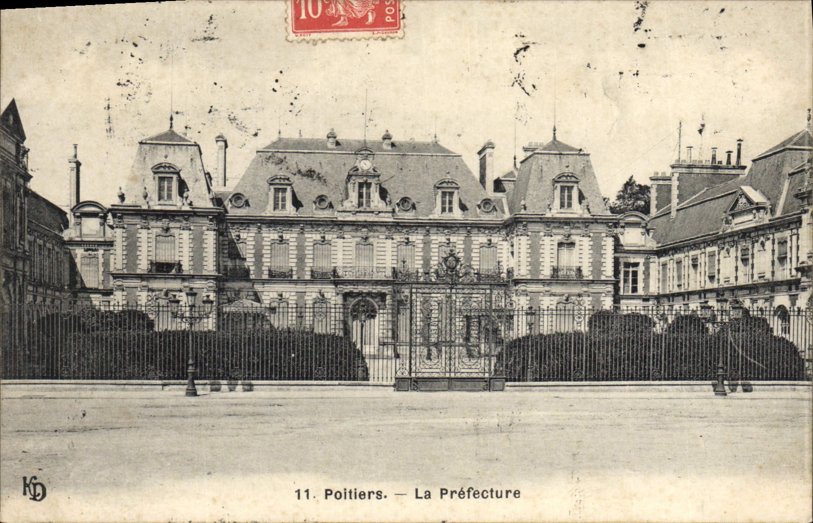 CPA Prefecture Poitiers